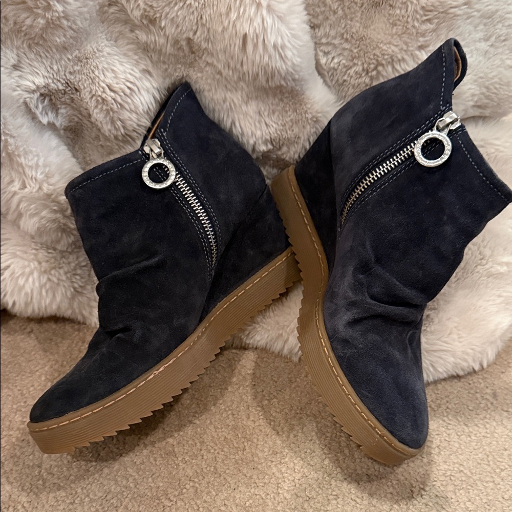 Sofft Black Wedge Ankle Boots with Tan Sole